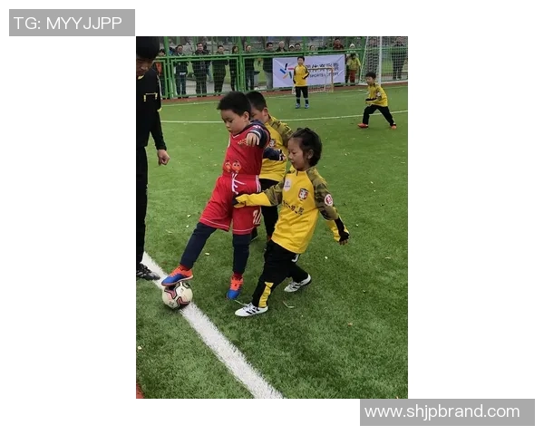 足球科贝引领新潮流打造年轻球迷的梦想舞台